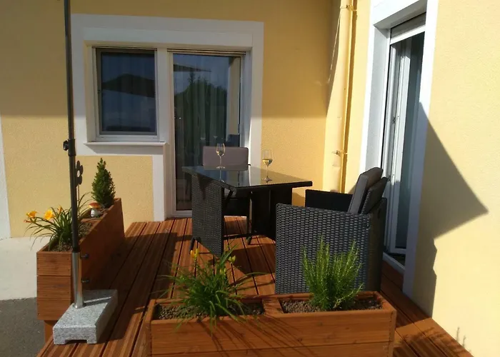 Ferienwohung Fam. Fink Apartmán Riegersburg